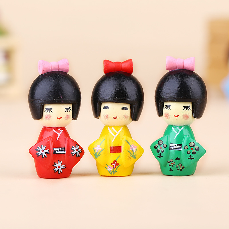 New Japanese Cute Girl Figurin - Japanese Garden Bonsai 评论和价格