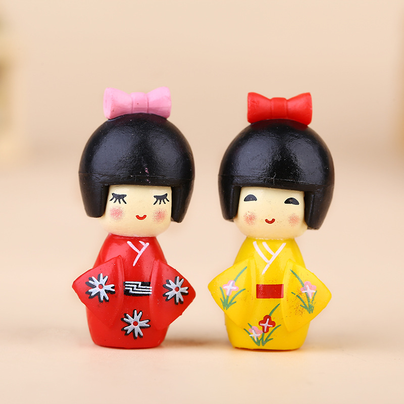 New Japanese Cute Girl Figurin - Japanese Garden Bonsai 评论和价格